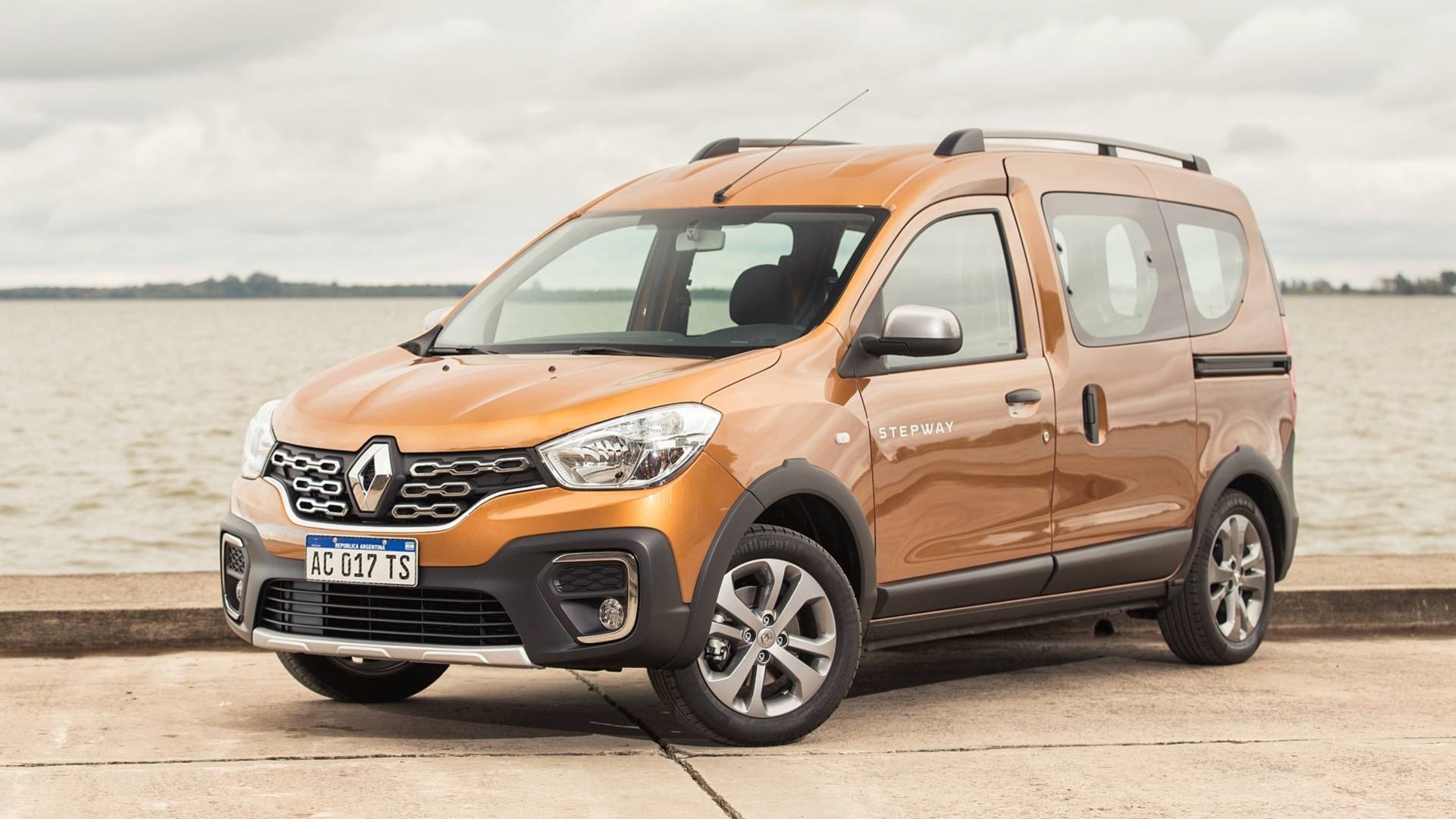Renault Kangoo voltará para o mercado brasileiro depois de 6 anos.