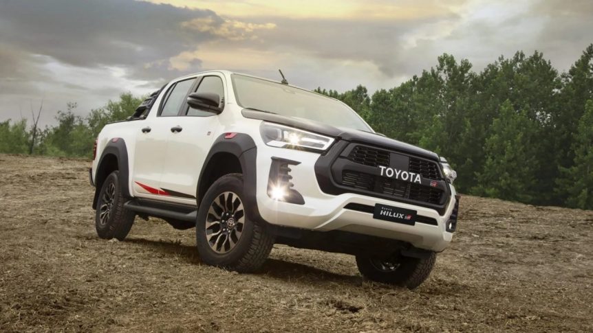Toyota Hilux GR-S 2023